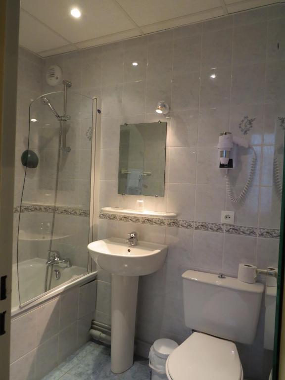 Hotel De Cleves Nevers Habitación foto